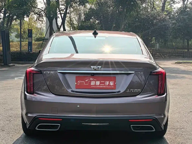 Cadillac CT5 — Фото автомобиля 12