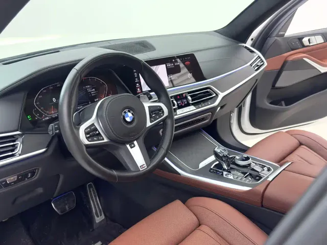 BMW X7 — Фото автомобиля 15