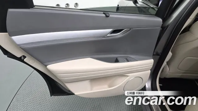 Genesis G80 Бензин 2.5 турбо AWD — Фото автомобиля 24