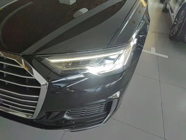 Audi A6L — Фото автомобиля 17