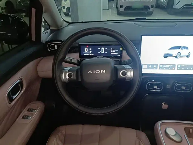GAC Aion UT — Фото автомобиля 10