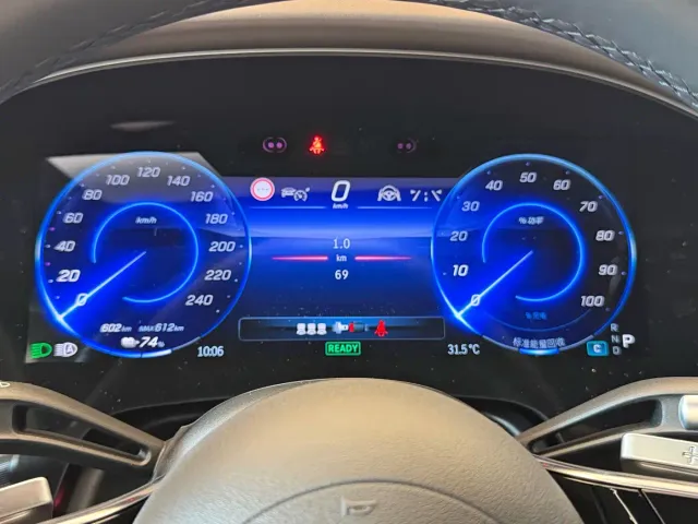 Mercedes-Benz EQS — Фото автомобиля 11