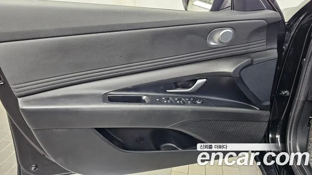 Hyundai Avante CN7 — Фото автомобиля 13