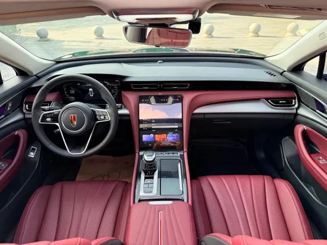 Hongqi H5 — Фото автомобиля 5