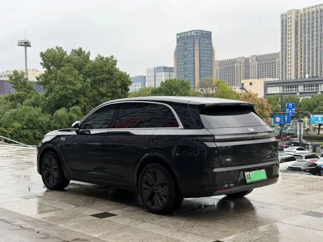 Li Auto L7 — Фото автомобиля 3