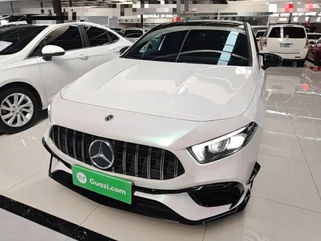 Фотография автомобиля — Mercedes-Benz A-Class