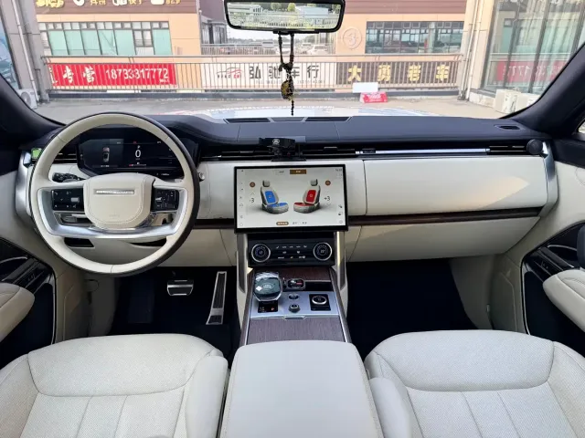 Land Rover Range Rover — Фото автомобиля 7