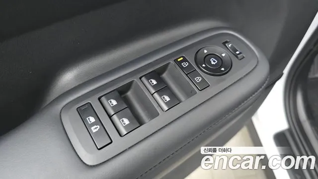 Hyundai Santafe Santa Fe (MX5) Бензин 2.5T 2WD — Фото автомобиля 13