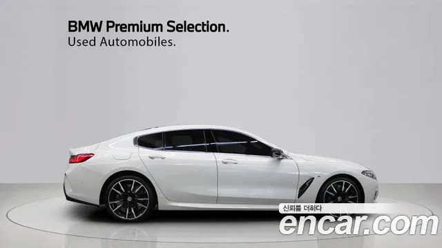 BMW 8 Series G15 — Фото автомобиля 14