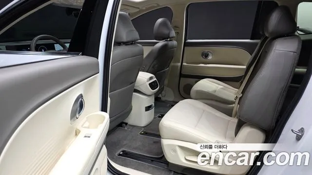 Hyundai Ioniq 9 — Фото автомобиля 11