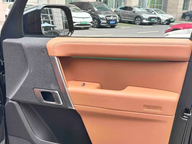 iCAR V27 — Фото автомобиля 14