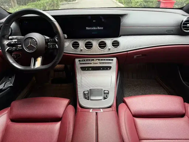 Mercedes-Benz E-Class — Фото автомобиля 5