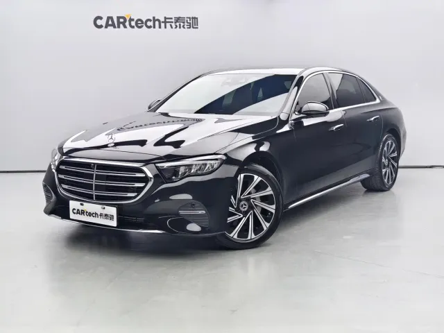 Фотография автомобиля — Mercedes-Benz E-Class