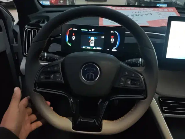 BYD Song Pro — Фото автомобиля 15