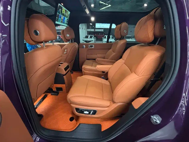 Li Auto L9 — Фото автомобиля 8