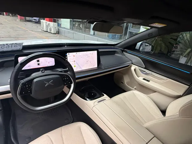 Xpeng P7 — Фото автомобиля 7