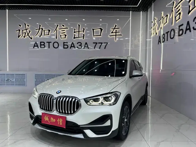 Фотография автомобиля — BMW X1