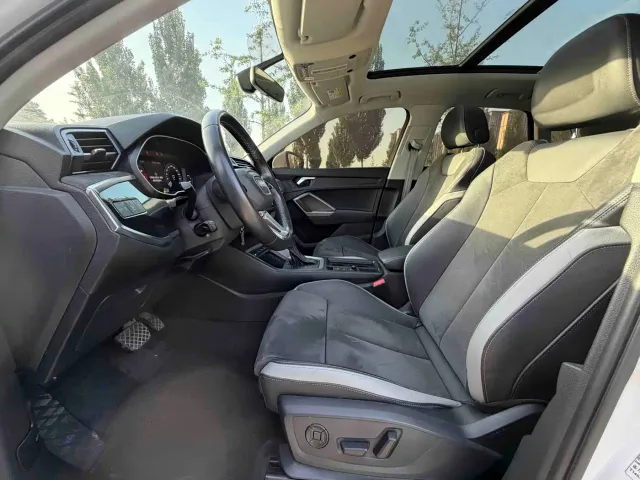 Audi Audi Q3 2022 35 TFSI Progressive Dynamic — Фото автомобиля 4
