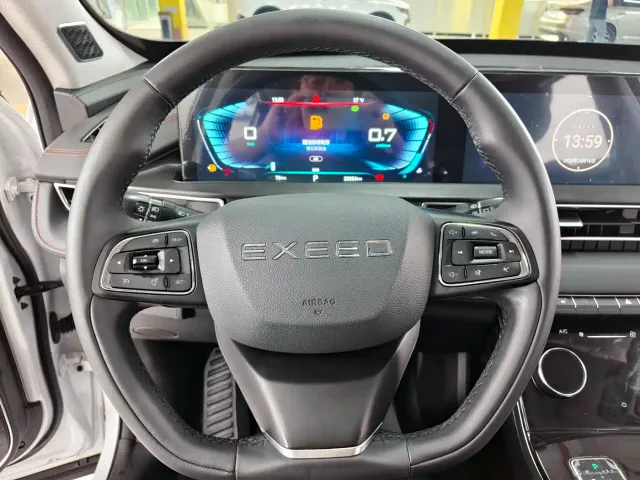 Exeed LX — Фото автомобиля 11