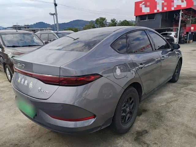BYD Qin PLUS — Фото автомобиля 6