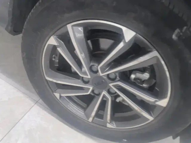 Geely Binyue — Фото автомобиля 6