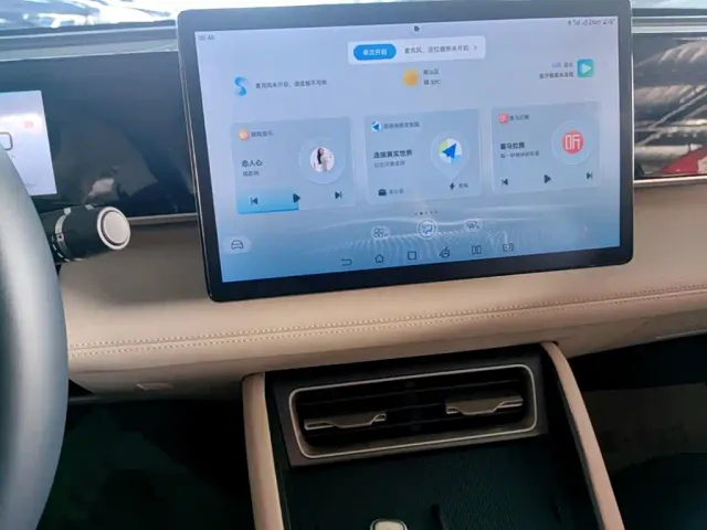 BYD Qin L — Фото автомобиля 12