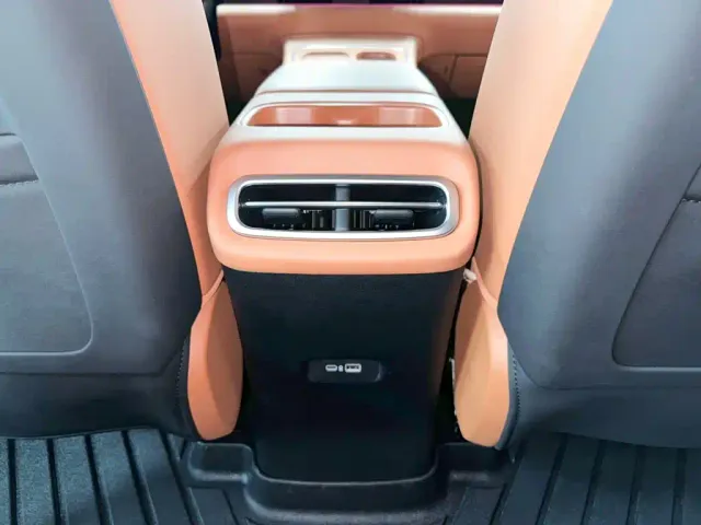 Leapmotor Leapmotor C10 2026 605 Delight Edition — Фото автомобиля 19