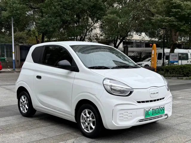 Roewe Clever — Фото автомобиля 8