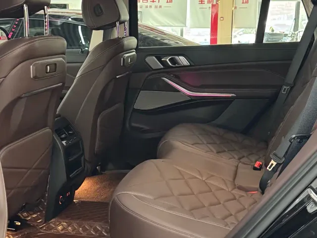 BMW X5 — Фото автомобиля 6