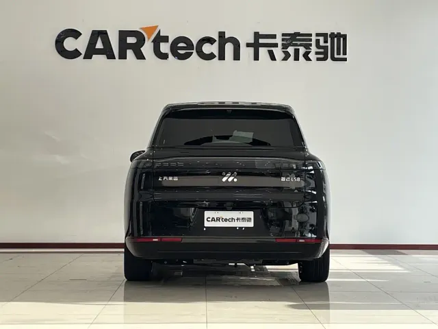 IM Motors LS8 — Фото автомобиля 16