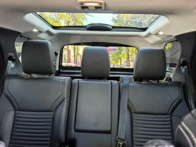 Land Rover Discovery — Фото автомобиля 13
