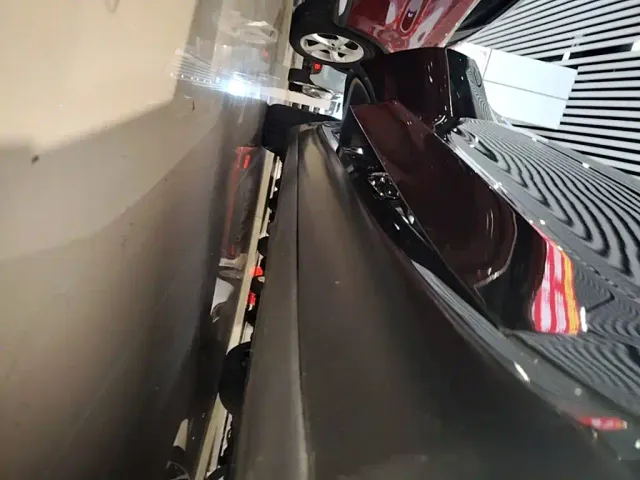 Tesla Model 3 — Фото автомобиля 20