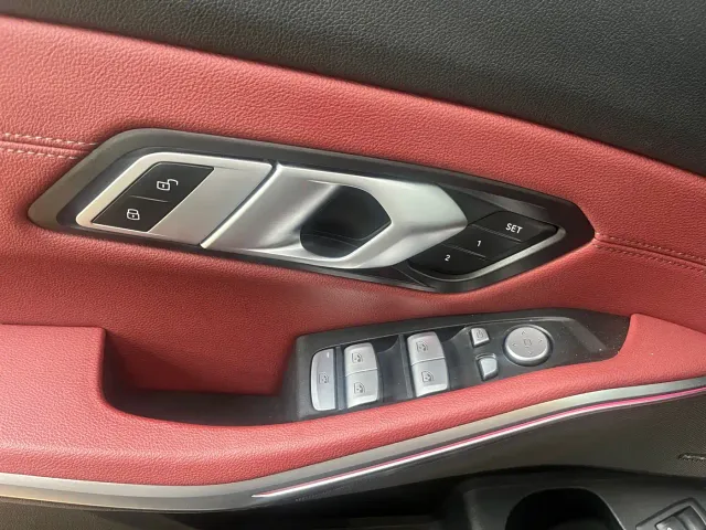 BMW 3 Series — Фото автомобиля 15