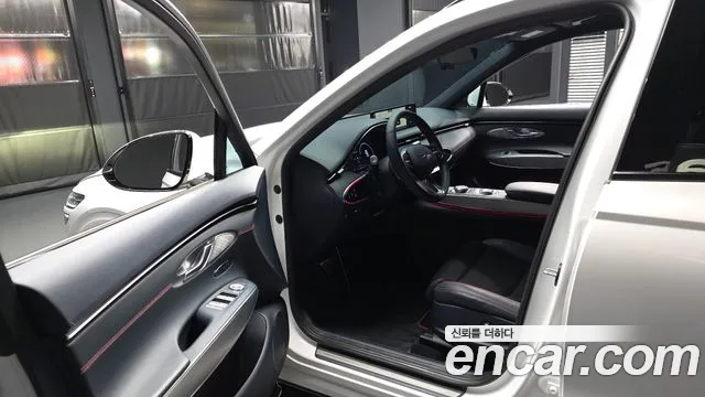Genesis GV70 2.5T Бензин 2WD — Фото автомобиля 10
