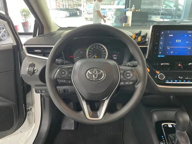 Toyota Corolla — Фото автомобиля 9