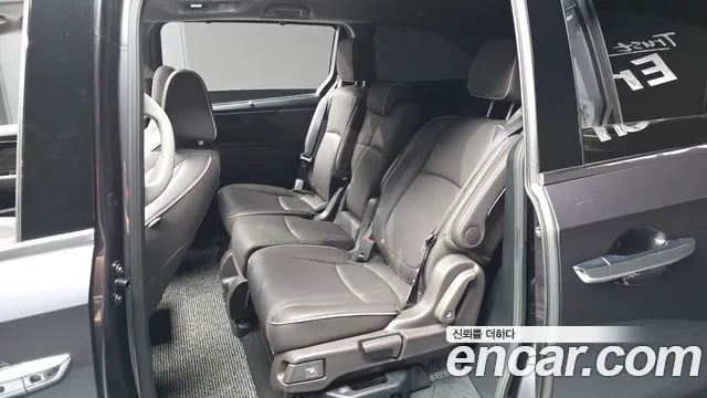 Honda Odyssey — Фото автомобиля 17