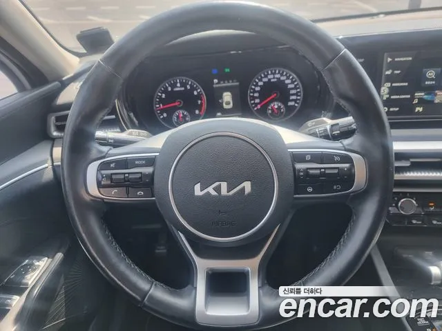 Kia K5 K5 3 поколение 2.0 LPI(Для проката) — Фото автомобиля 19