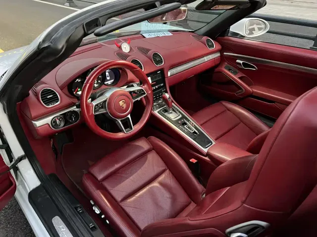 Porsche 718 — Фото автомобиля 6