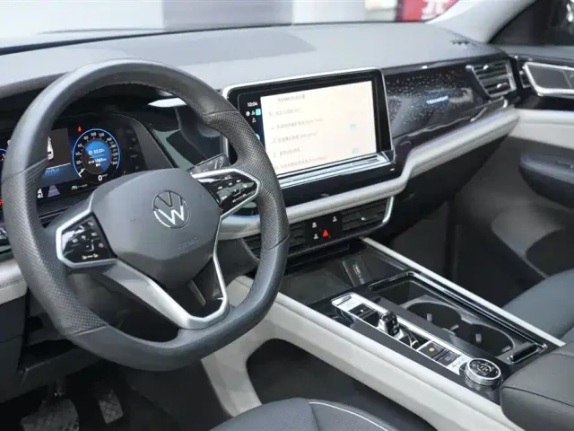 Volkswagen Teramont — Фото автомобиля 14