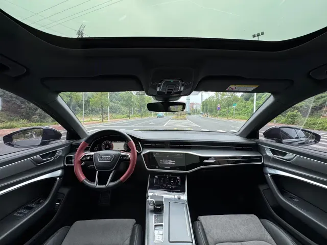 Audi A6L — Фото автомобиля 12