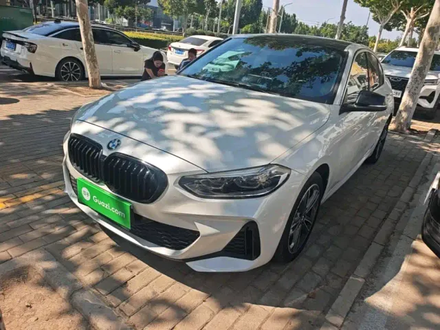 Фотография автомобиля — BMW 1 Series