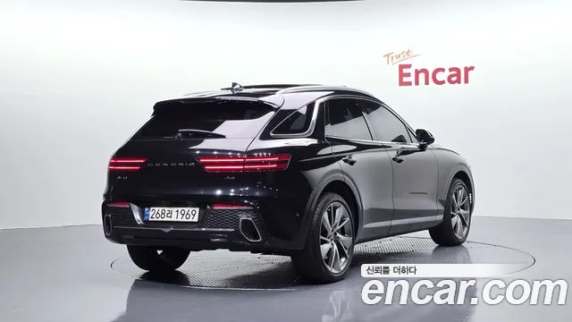 Фотография автомобиля — Genesis GV70