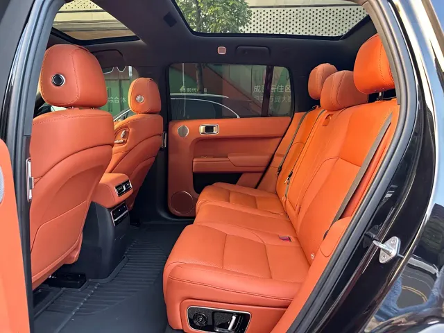 Li Auto L7 — Фото автомобиля 6
