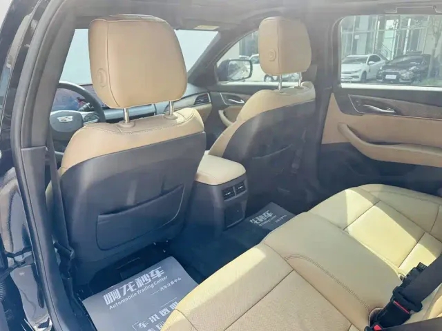 Cadillac CT5 — Фото автомобиля 10