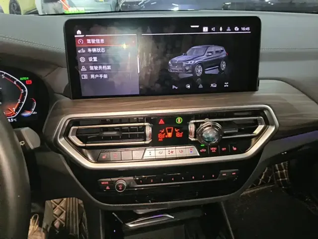 BMW X3 — Фото автомобиля 12