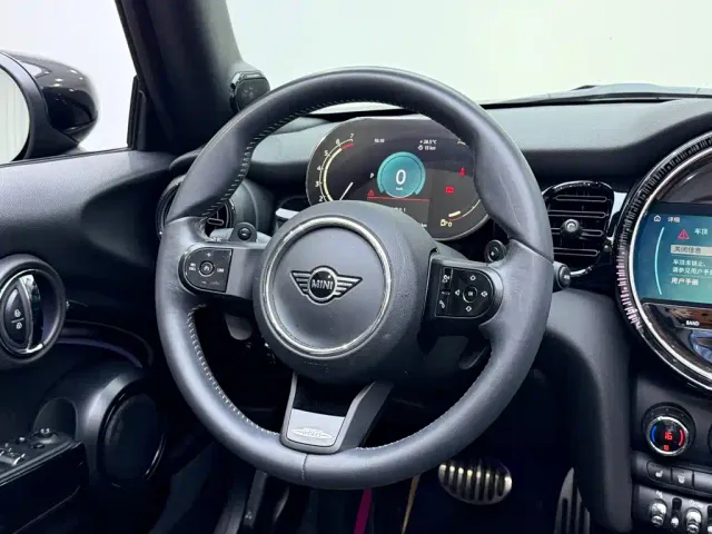 MINI Hatch — Фото автомобиля 11
