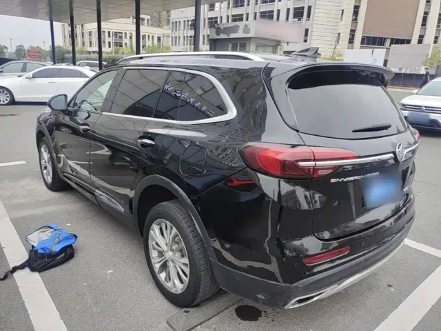Buick Envision Plus — Фото автомобиля 4