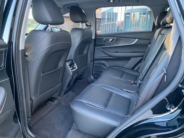 Chery Tiggo 8 — Фото автомобиля 6
