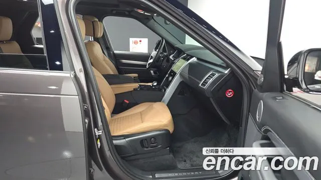 Land Rover Discovery — Фото автомобиля 11