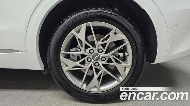 Genesis GV70 2.5T Бензин AWD — Фото автомобиля 20
